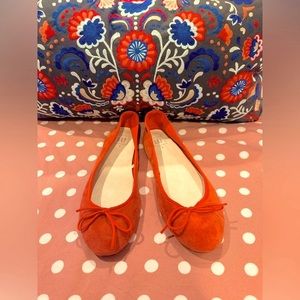 GAP brand new ballet flats; Suede; Coral; size 9 (40)